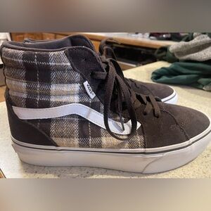 EUC Vans plaid and houndstooth high tops, women’s 9